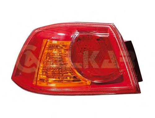 8330A654 Mitsubishi lanterna traseira direita externa