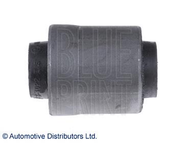 Сайлентблок поперечного заднего рычага Blue Print ADC48042