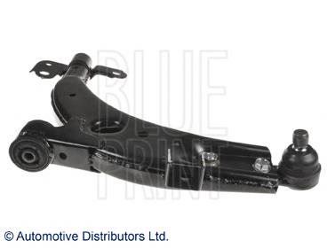 Braço oscilante inferior esquerdo de suspensão dianteira ADG086193 Blue Print