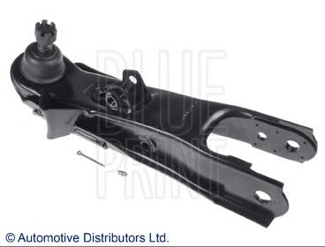 545022S485 Nissan braço oscilante inferior direito de suspensão dianteira