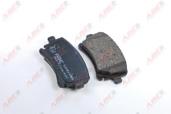 Задние тормозные колодки C2A004ABE ABE