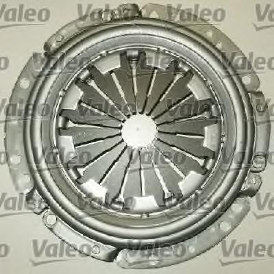 Купить 826824 VALEO Комплект сцепления (диск, корзина, подшипник)