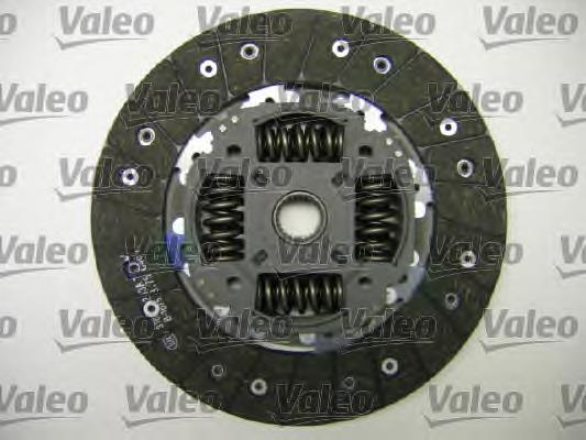 Купить 826775 VALEO Комплект сцепления (диск, корзина, подшипник)