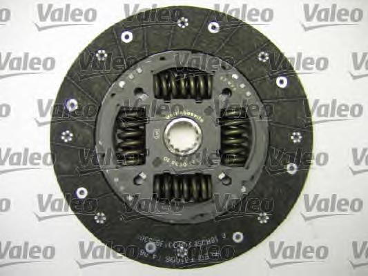 Купить 826671 VALEO Комплект сцепления (диск, корзина, подшипник)