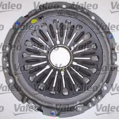 Купить 821325 VALEO Комплект сцепления (диск, корзина, подшипник)