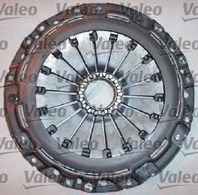 Купить 821226 VALEO Комплект сцепления (диск, корзина, подшипник)