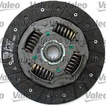 Купить 826582 VALEO Комплект сцепления (диск, корзина, подшипник)
