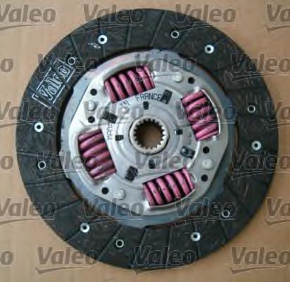 Купить 826840 VALEO Комплект сцепления (диск, корзина, подшипник)