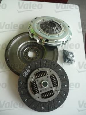 Купить 835039 VALEO Комплект сцепления (диск, корзина, подшипник)
