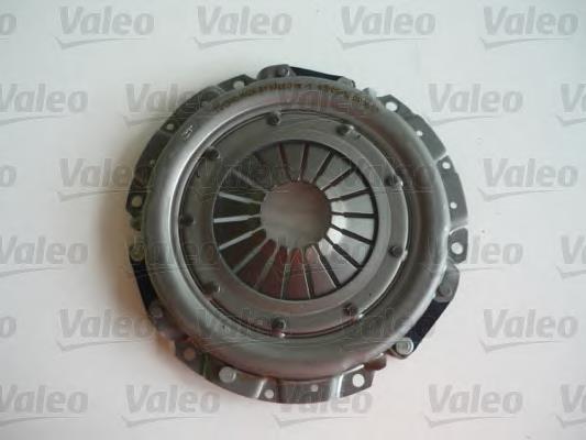 Купить 826702 VALEO Комплект сцепления (диск, корзина, подшипник)