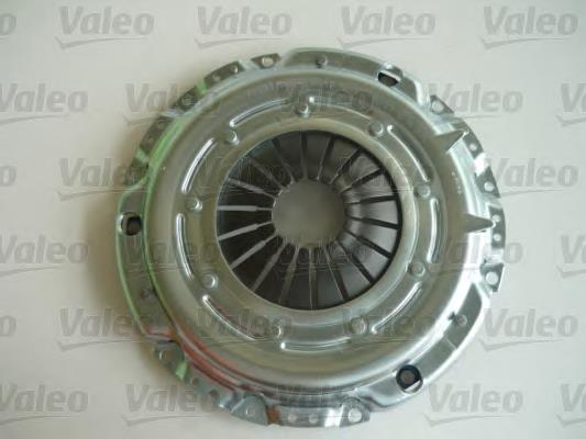 Купить 826704 VALEO Комплект сцепления (диск, корзина, подшипник)
