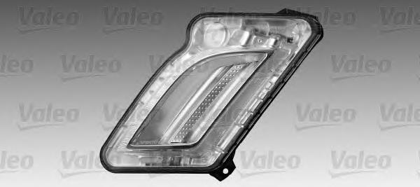 Габарит передний правый VALEO 044476