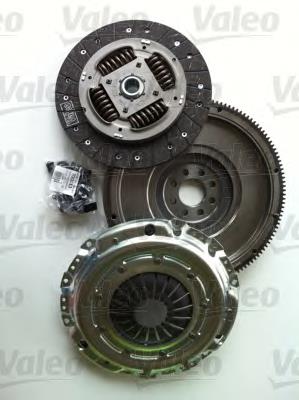 Купить 835028 VALEO Комплект сцепления (диск, корзина, подшипник)