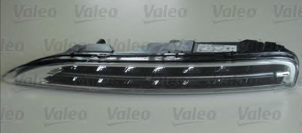 Габарит (фонарь) передний нижний правый VALEO 044562 цена, от 376.71 USD