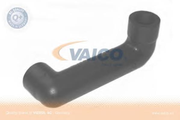 V300667 VEMO/Vaico патрубок вентиляции картера (маслоотделителя)