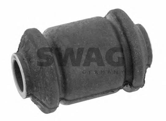 Сайлентблок переднего нижнего рычага Swag 32922988