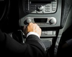 9 плохих привычек вождения, которые негативно влияют на автомобиль