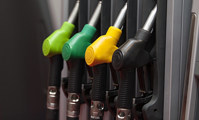 Сети АЗС продолжают поднимать цены на бензин и ДТ