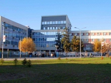 У будівлю парламенту Косово кинули вибухівку