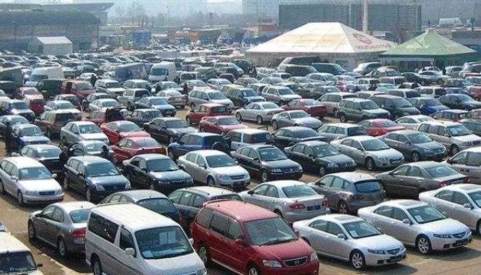 Парубій підписав закон про зниження акцизів на імпорт старих автомобілів