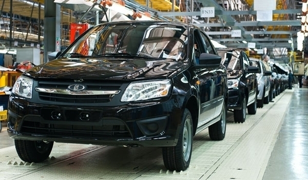 Російський «АвтоВАЗ» припинив поставки в Україну - ЗМІ