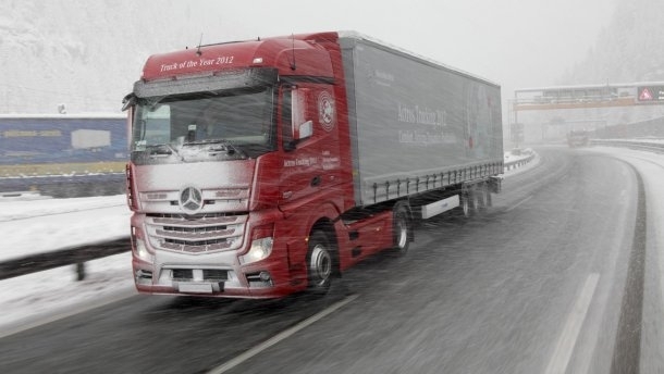 Рух вантажівок обмежено