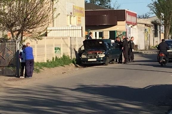 У Генічеську виявили покинуту машину з бомбою