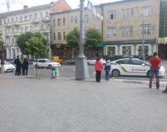 В центрі Вінниці патрульний поліцейський збив дівчину
