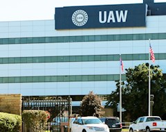 UAW выдвинул требования к GM и Ford