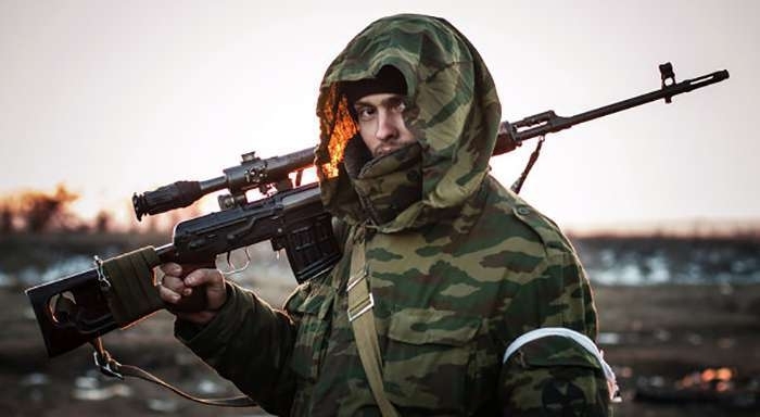 Снайпер ДНР обстріляв позиції ЗСУ в районі Мар’їнки- штаб АТО