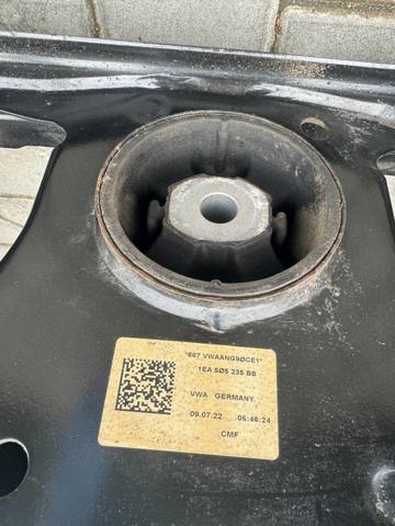 1EA505235BB Балка задней подвески (подрамник) купить Киев