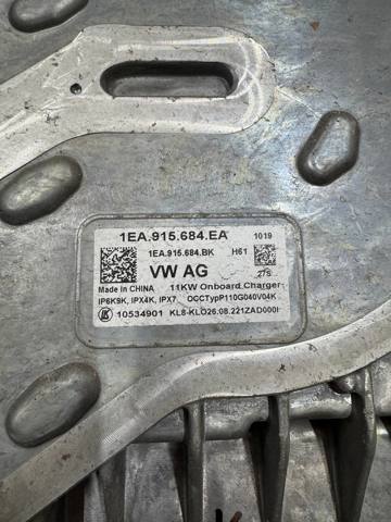1EA915684EA Модуль управления (ЭБУ) заряда основной батареи купить Киев
