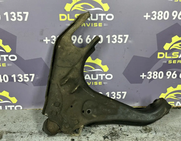 Нижний правый рычаг передней подвески 1484027 FORD
