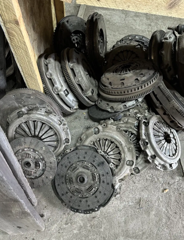 Маховик с зубчатым ободом 4401816 FORD