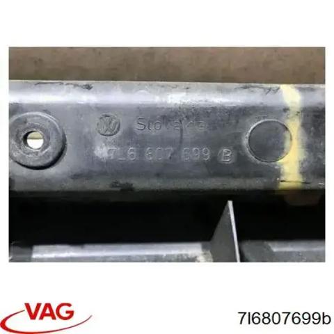 Кронштейн бампера переднего, центральный 7L6807699B VAG