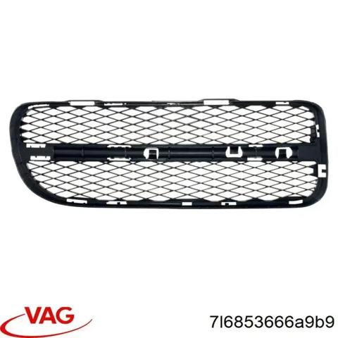 Решетка бампера переднего правая 7L6853666A9B9 VAG