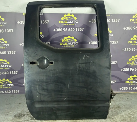 Задняя правая дверь 82100EB332 NISSAN