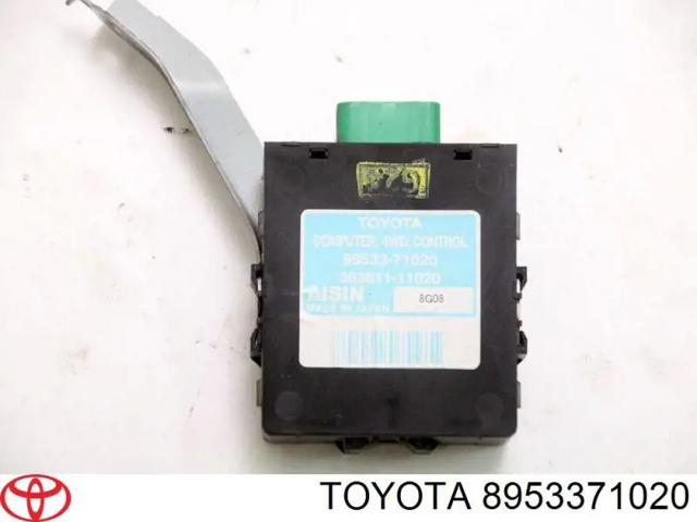 Модуль управления (ЭБУ) полным приводом 8953371020 TOYOTA