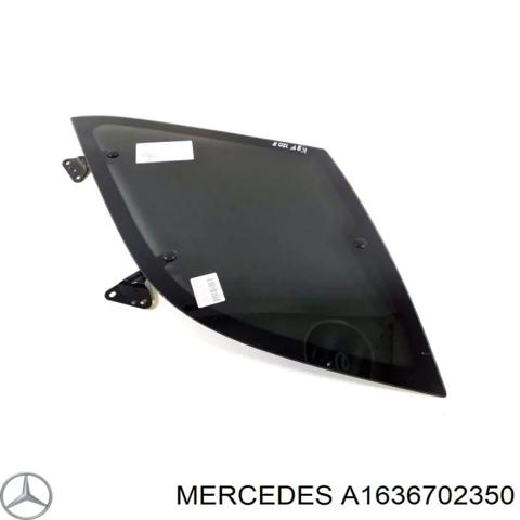 Стекло багажного отсека, левое A1636702350 MERCEDES