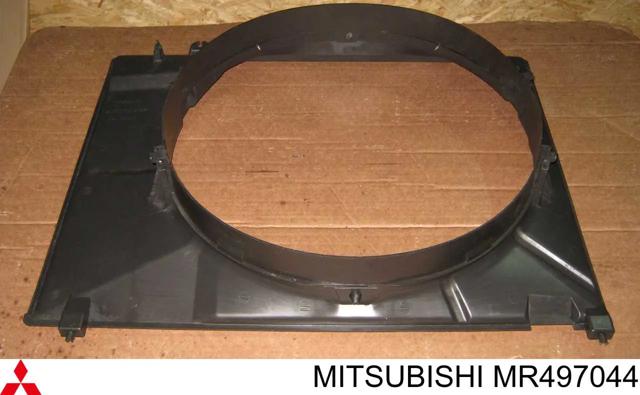 Кожух радиатора охлаждения MR497044 MITSUBISHI