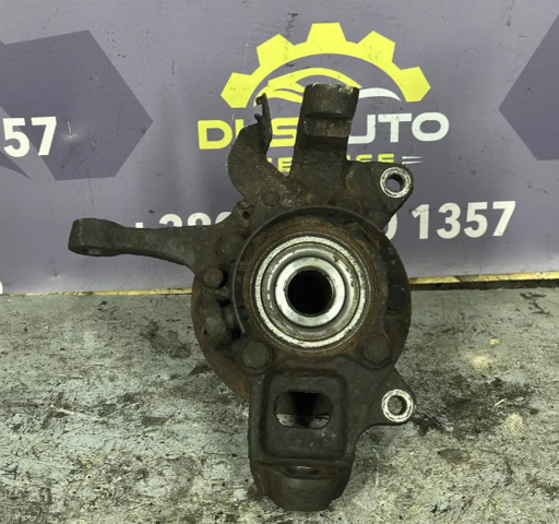 Кулак поворотный передний правый MR992378 MITSUBISHI
