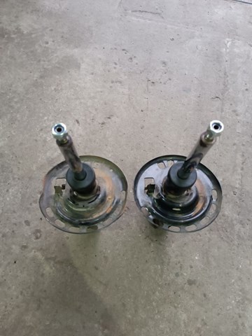 KAYABA 339724 Амортизатор передний в наличии Киев