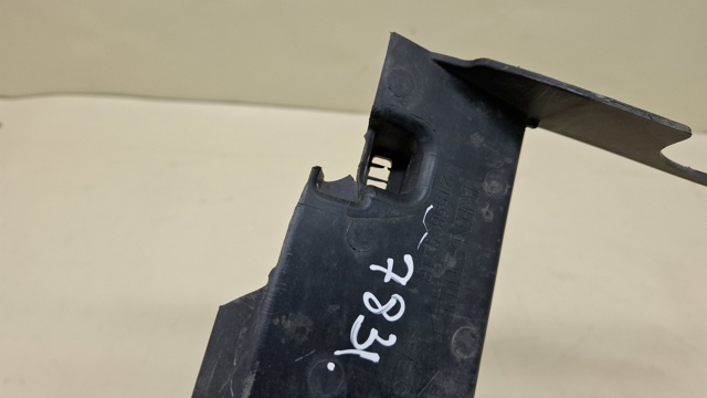 RENAULT 215586921R Диффузор интеркуллера в наличии Тернополь