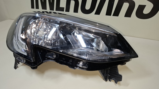 260109945R RENAULT Фара правая купить в Черновцы