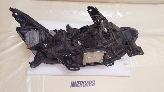 RENAULT 260606722R Левая фара в наличии Павлоград