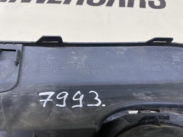 RENAULT 261A23101R Заглушка (решетка) противотуманных фар бампера переднего правая в наличии Днепр