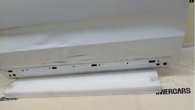 32228849 VOLVO Дверь передняя правая купить в Ужгород