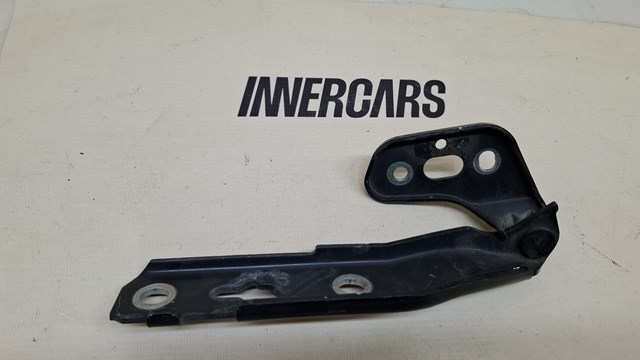 Завеса капота левая 4F0823301 VAG