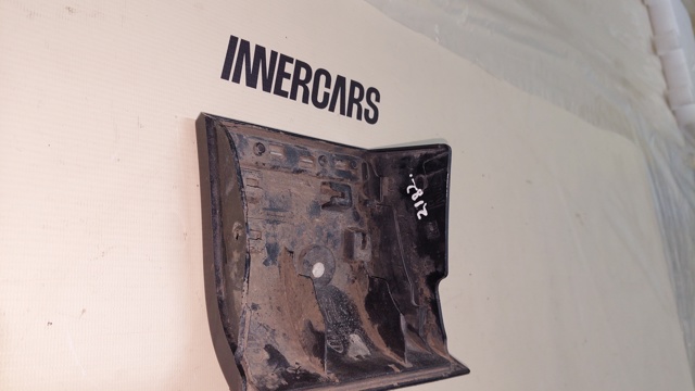 4L0854960F VAG Накладка крыла переднего правого купить в Николаев