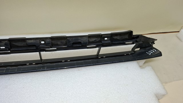VAG 4M0807647A Решетка бампера переднего нижняя в наличии Николаев